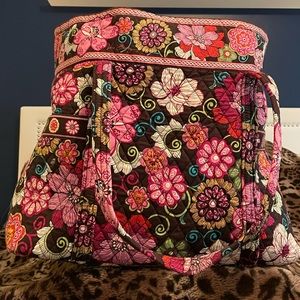 Vera Bradley Large Tote w Side external pockets